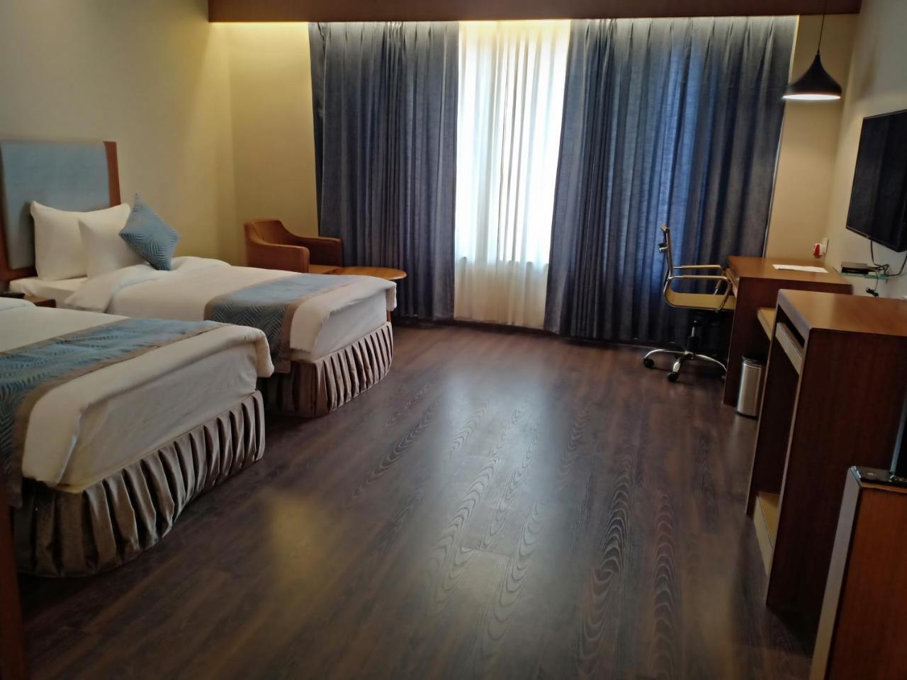Pipul Padmaja Premium Hotel Bhuvanéšvar Exteriér fotografie