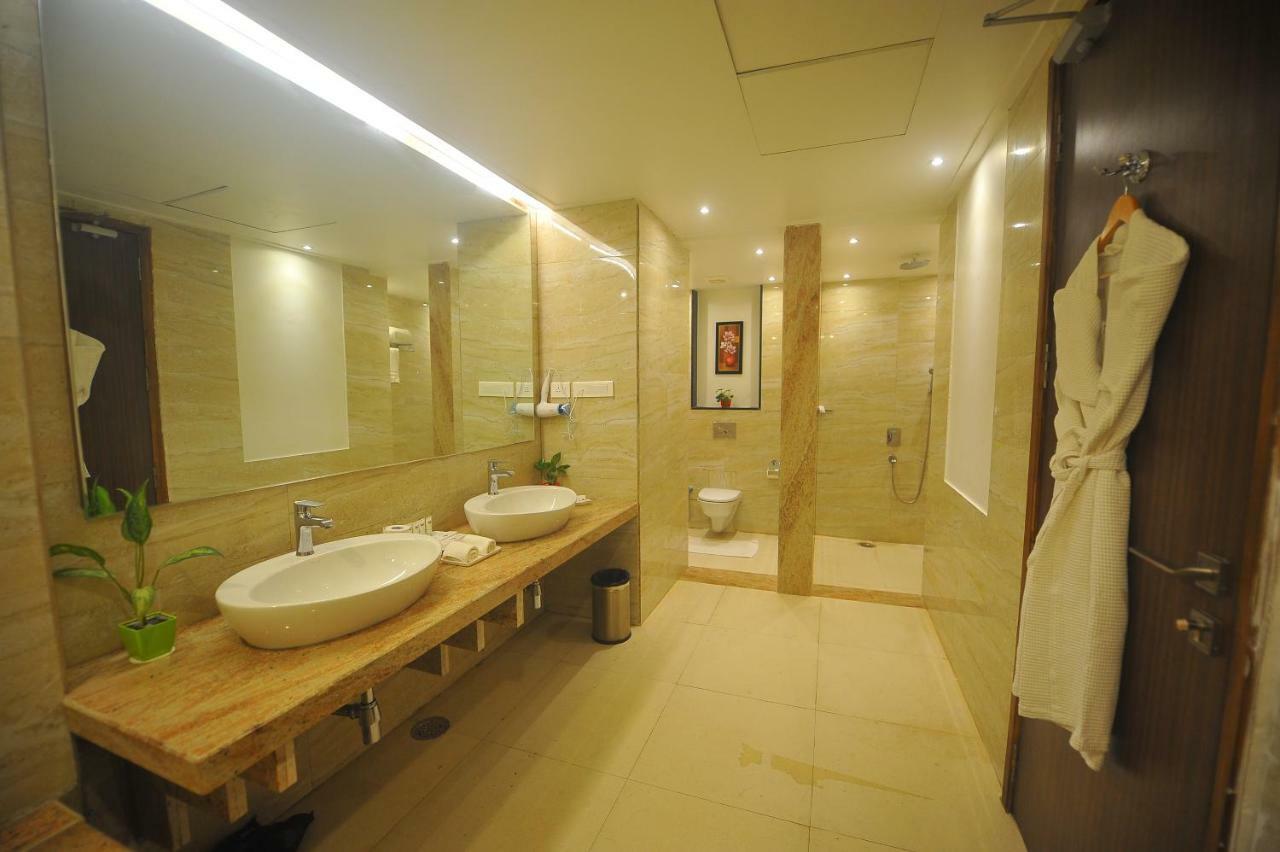 Pipul Padmaja Premium Hotel Bhuvanéšvar Exteriér fotografie