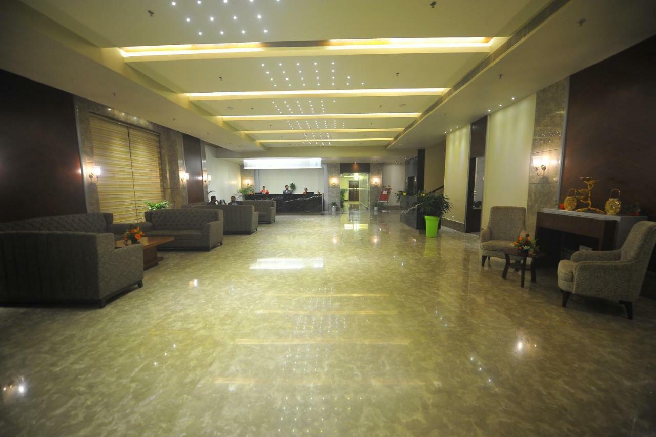 Pipul Padmaja Premium Hotel Bhuvanéšvar Exteriér fotografie