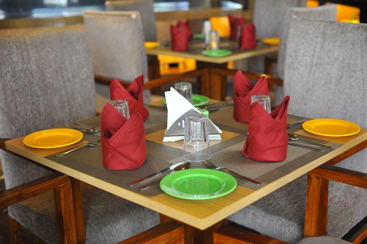 Pipul Padmaja Premium Hotel Bhuvanéšvar Exteriér fotografie