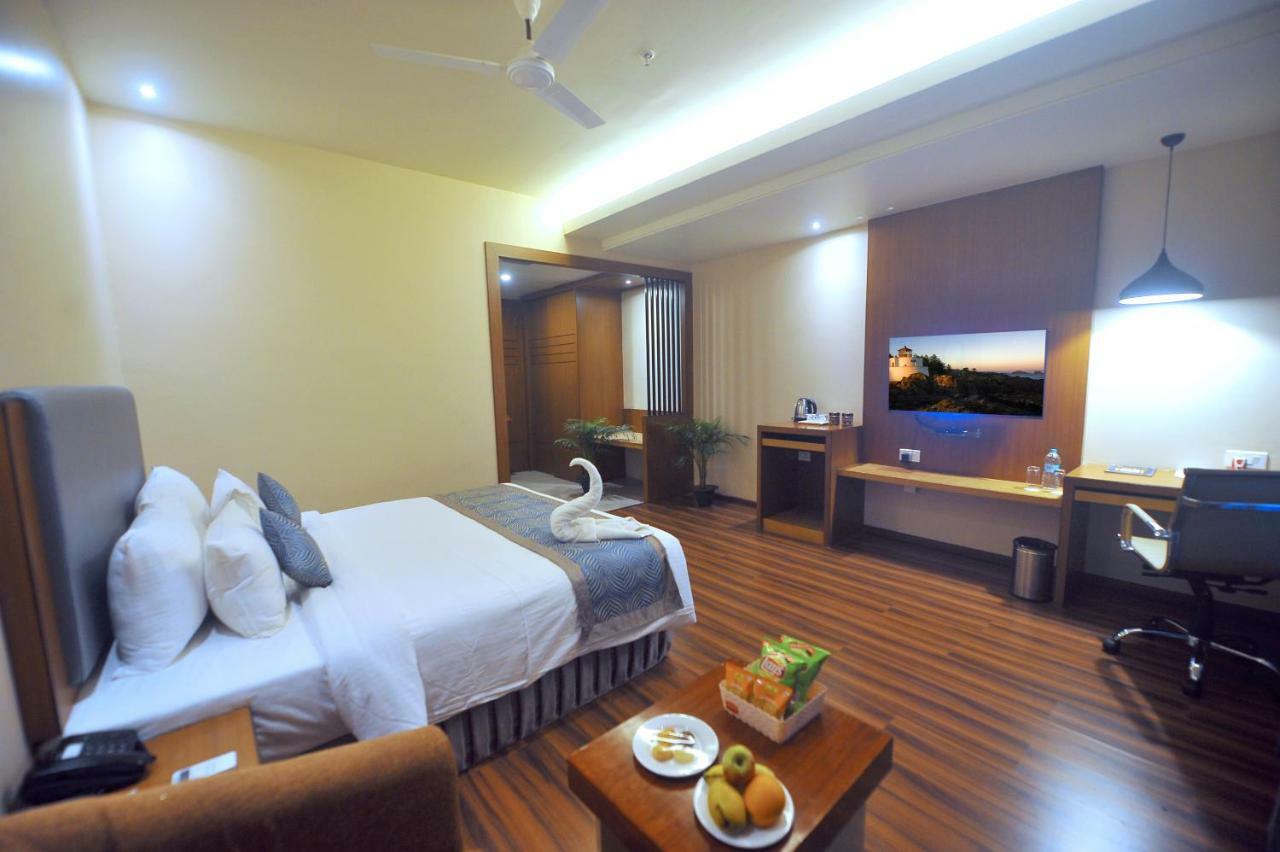 Pipul Padmaja Premium Hotel Bhuvanéšvar Exteriér fotografie