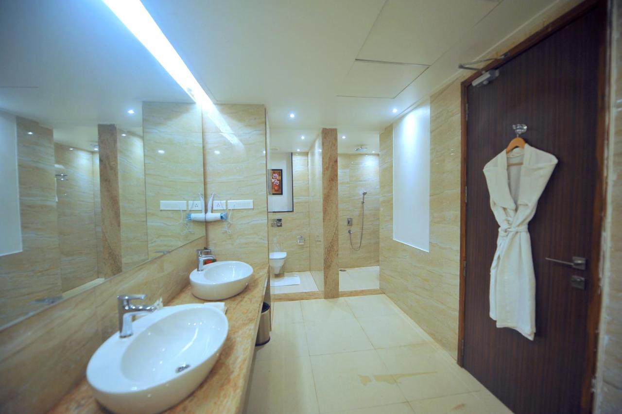 Pipul Padmaja Premium Hotel Bhuvanéšvar Exteriér fotografie